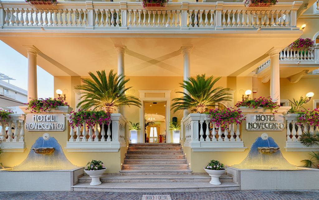 Novecento Suite Hotel Риччоне Экстерьер фото