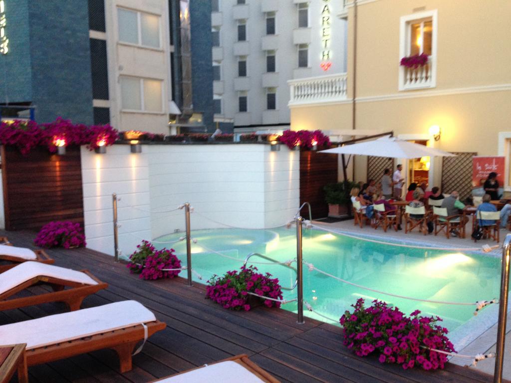 Novecento Suite Hotel Риччоне Экстерьер фото